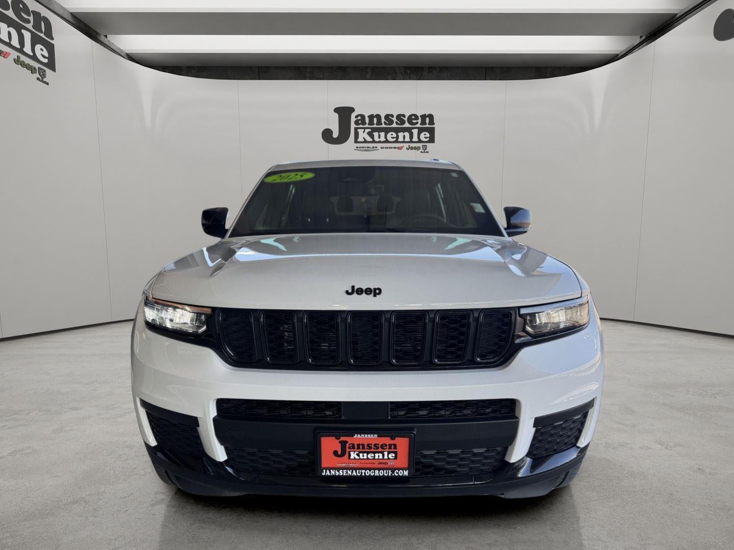 2025 Jeep Grand Cherokee L Altitude 4x4
