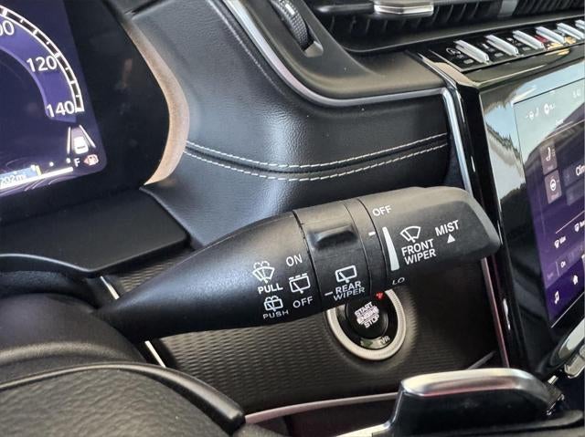 2025 Jeep Grand Cherokee L Altitude 4x4