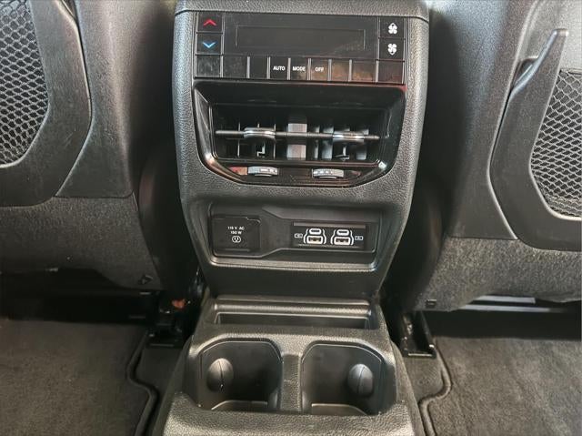2025 Jeep Grand Cherokee L Altitude 4x4