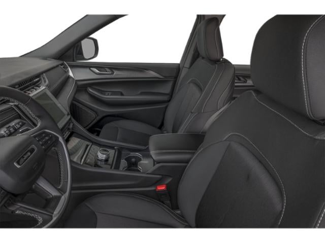 2025 Jeep Grand Cherokee L Altitude 4x4