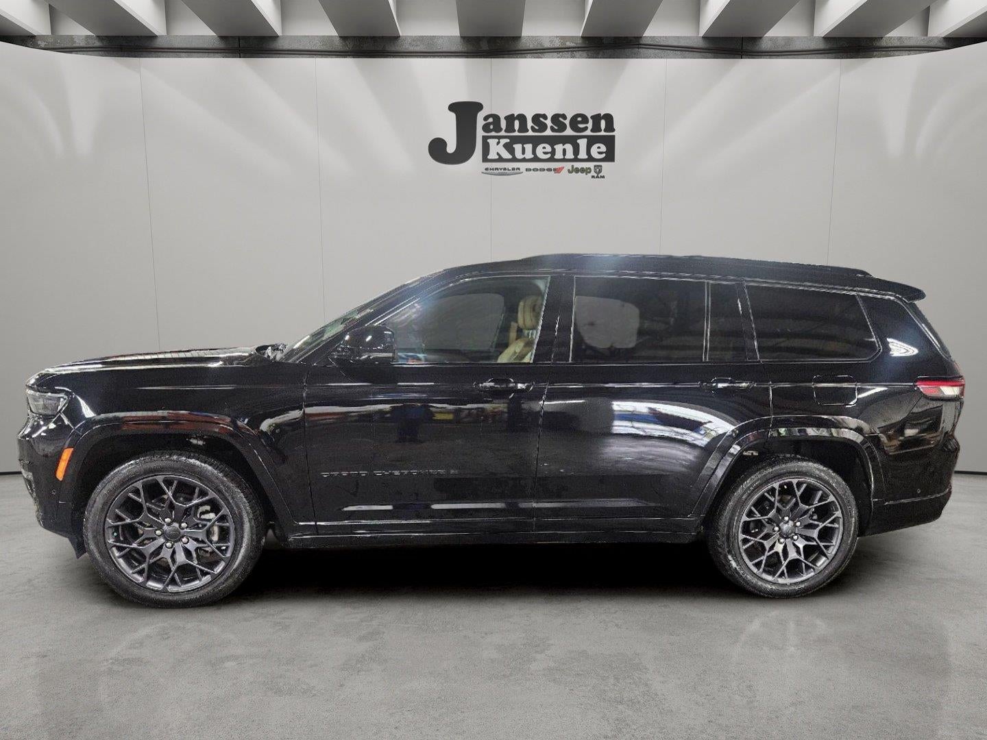 2025 Jeep Grand Cherokee L Summit Reserve 4x4