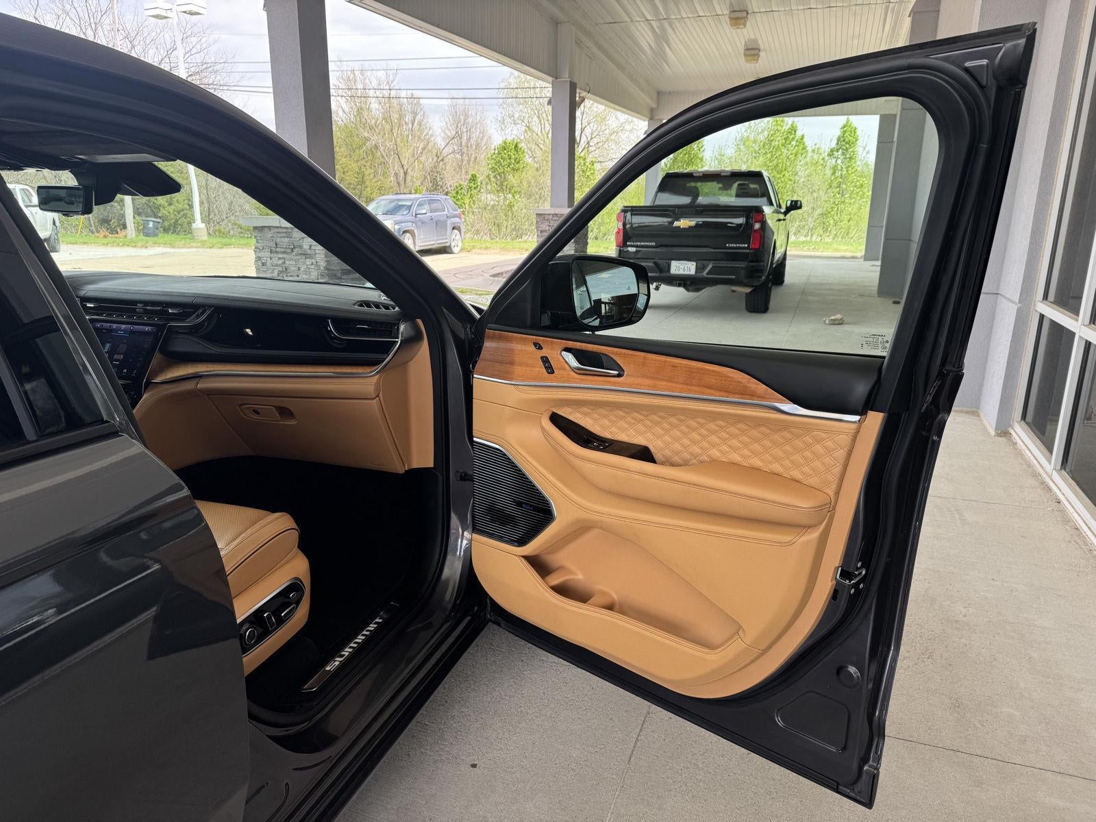 2024 Jeep Grand Cherokee L Summit Reserve 4x4