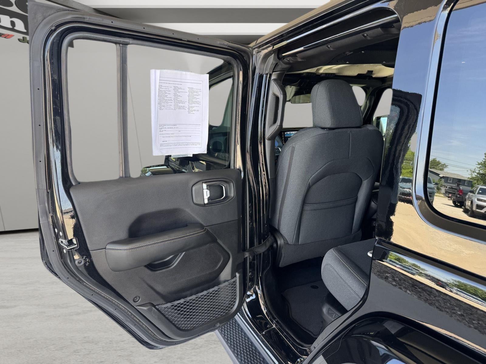 2025 Jeep Wrangler 4xe Sahara 4xe
