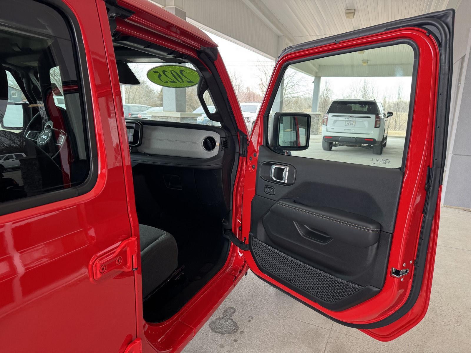 2025 Jeep Wrangler 4xe Sahara 4xe