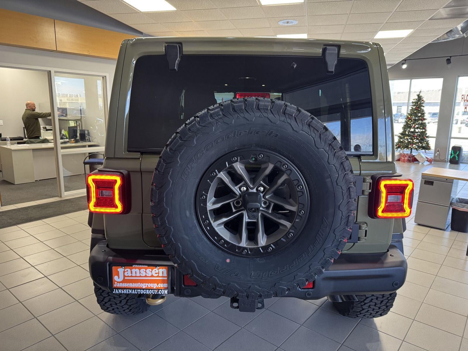 2025 Jeep Wrangler WRANGLER 4-DOOR RUBICON 392