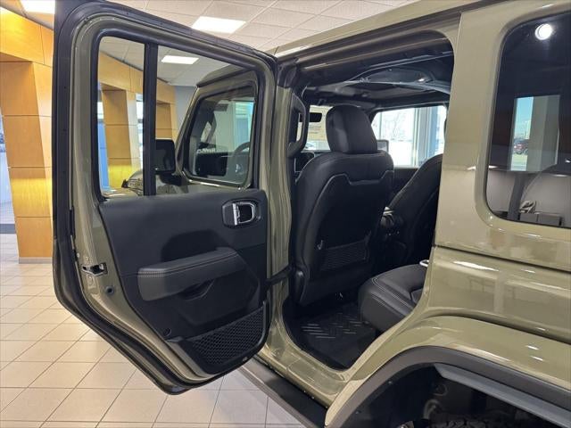2025 Jeep Wrangler WRANGLER 4-DOOR RUBICON 392