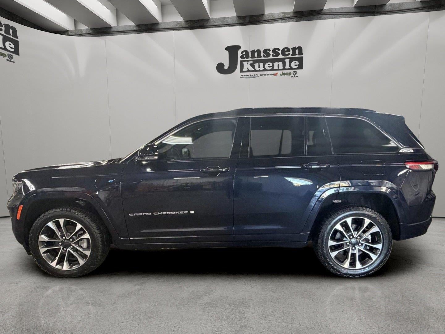 2024 Jeep Grand Cherokee 4xe Overland