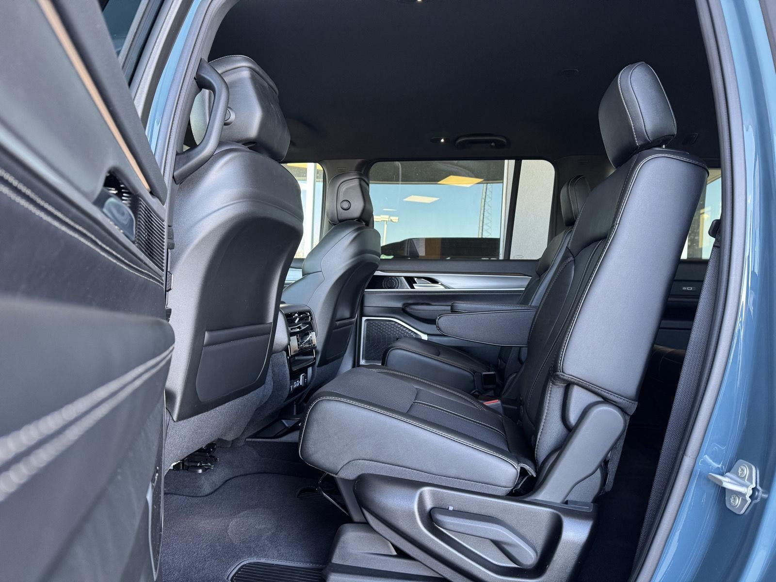 2026 Jeep Grand Wagoneer GRAND WAGONEER L LIMITED ALTITUDE 4X4