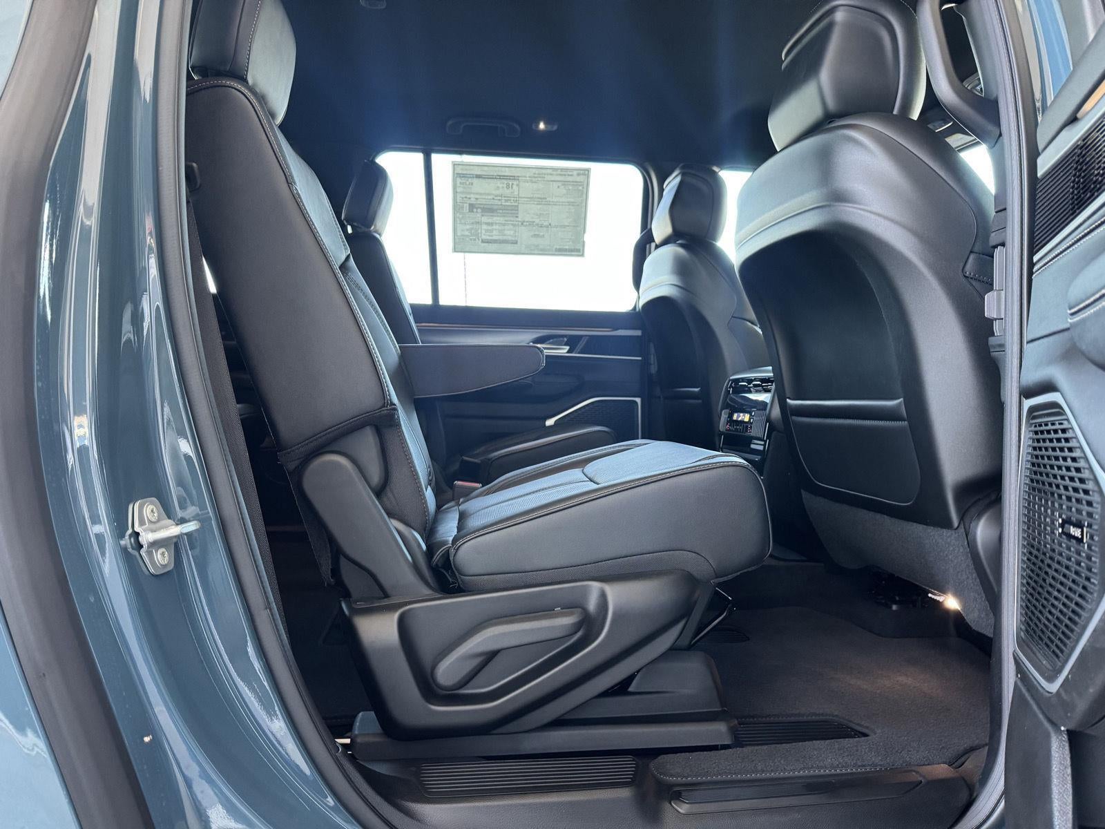 2026 Jeep Grand Wagoneer GRAND WAGONEER L LIMITED ALTITUDE 4X4