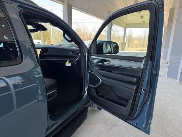 2026 Jeep Grand Wagoneer GRAND WAGONEER L LIMITED ALTITUDE 4X4