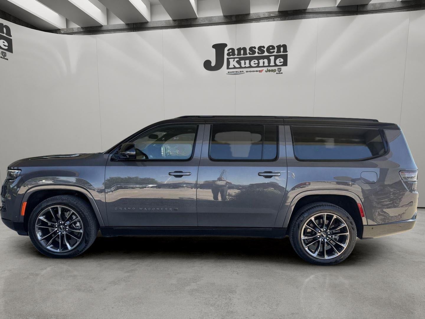 2024 Jeep Grand Wagoneer L Series II 4x4