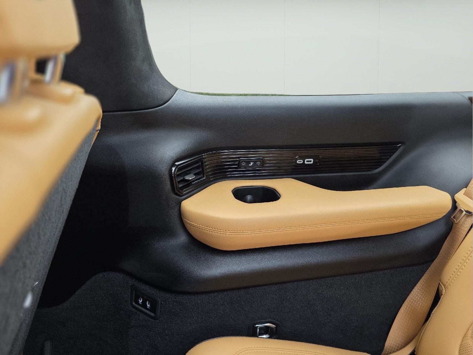 2025 Jeep Grand Wagoneer L Series III Obsidian 4x4