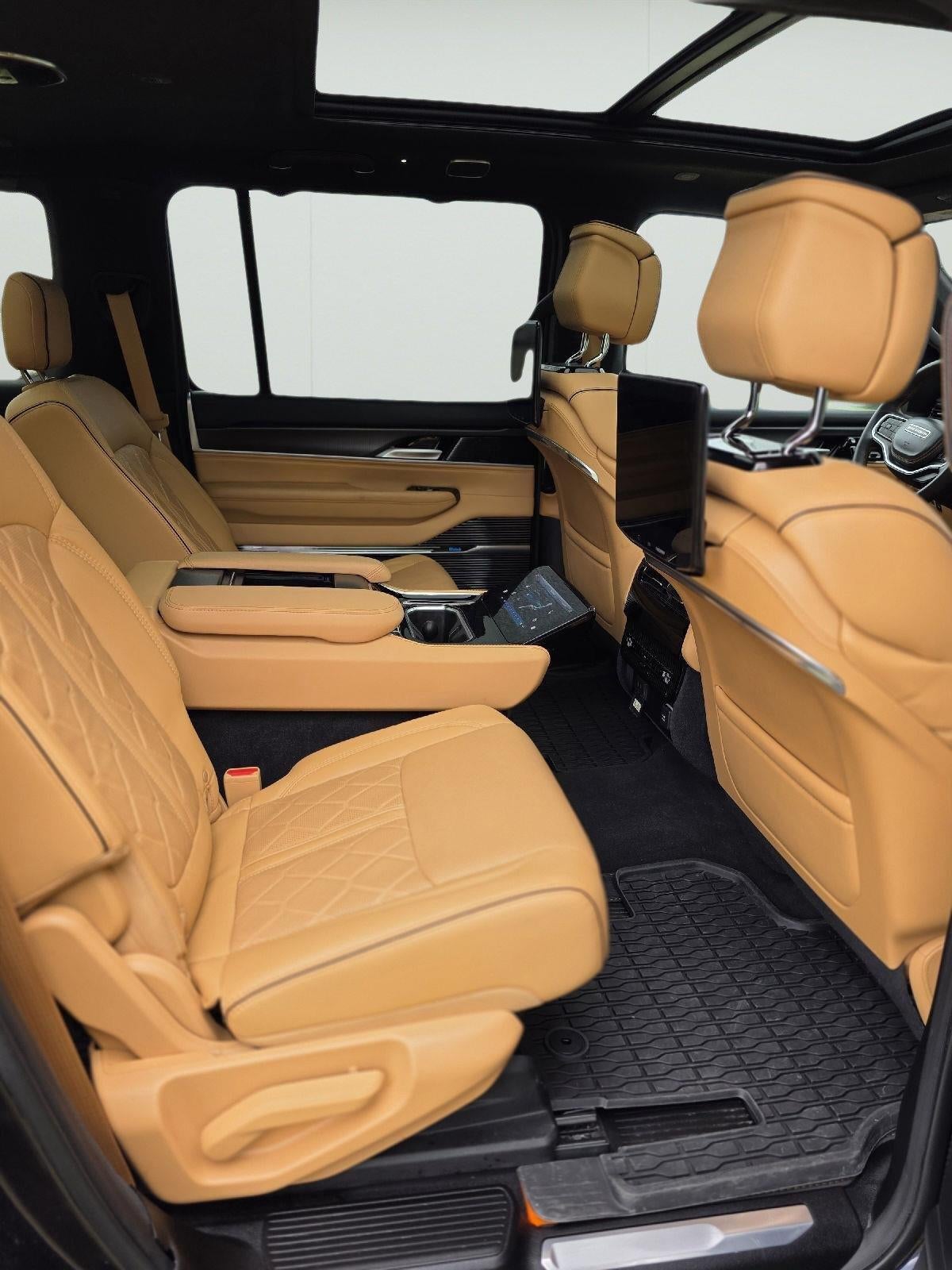2025 Jeep Grand Wagoneer L Series III Obsidian 4x4