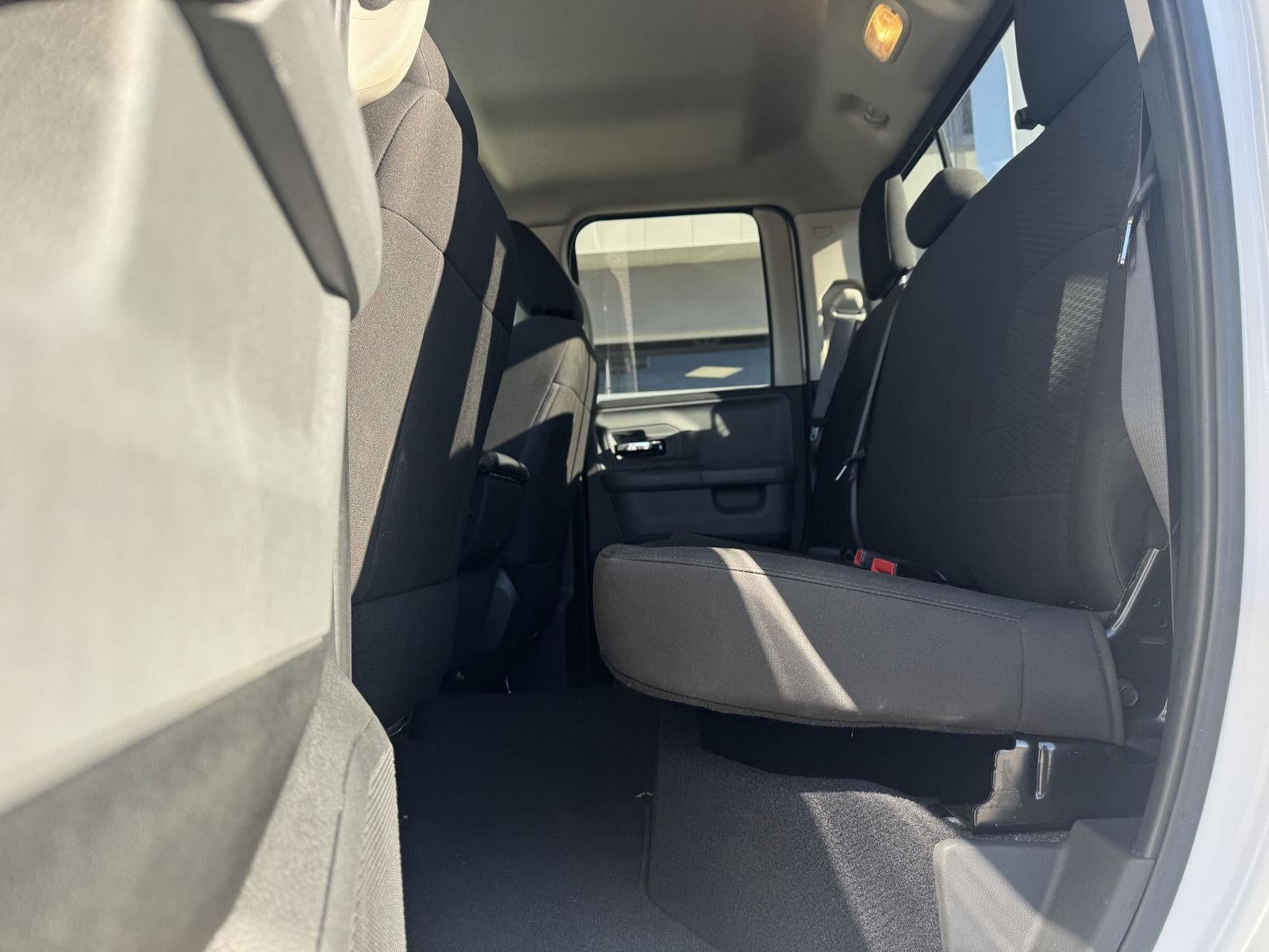 2020 RAM 1500 Classic Warlock Quad Cab 4x4 6'4' Box