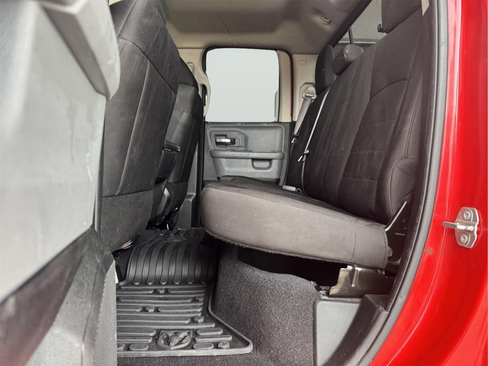 2019 RAM 1500 Classic Warlock Quad Cab 4x4 6'4' Box