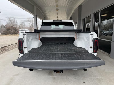 2018 RAM 1500 Express Crew Cab 4x4 5'7' Box