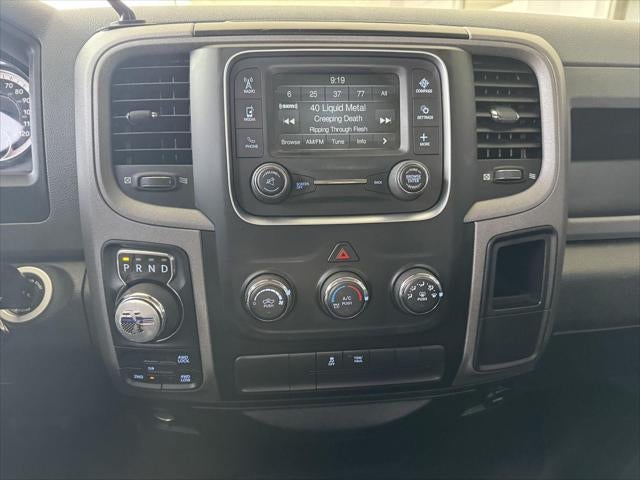 2018 RAM 1500 Express Crew Cab 4x4 5'7' Box