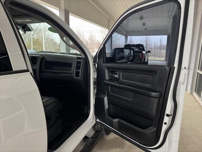 2018 RAM 1500 Express Crew Cab 4x4 5'7' Box