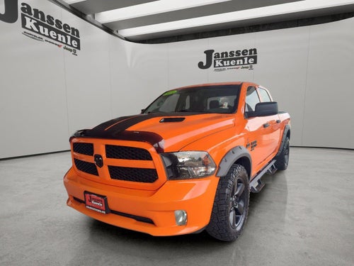 2019 RAM 1500 Classic Express Crew Cab 4x4 5'7' Box