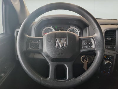 2019 RAM 1500 Classic Express Crew Cab 4x4 5'7' Box