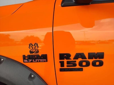 2019 RAM 1500 Classic Express Crew Cab 4x4 5'7' Box