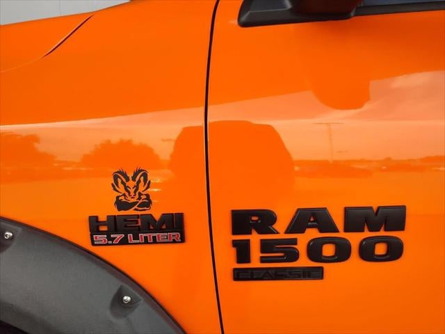 2019 RAM 1500 Classic Express Crew Cab 4x4 5'7' Box
