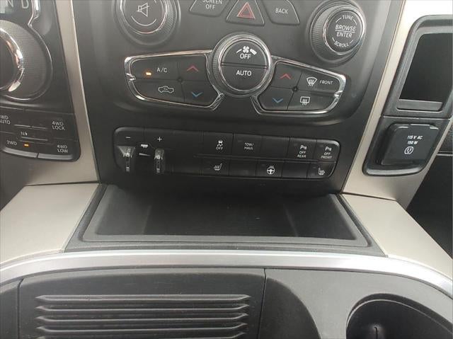 2017 RAM 1500 Big Horn Crew Cab 4x4 5'7' Box