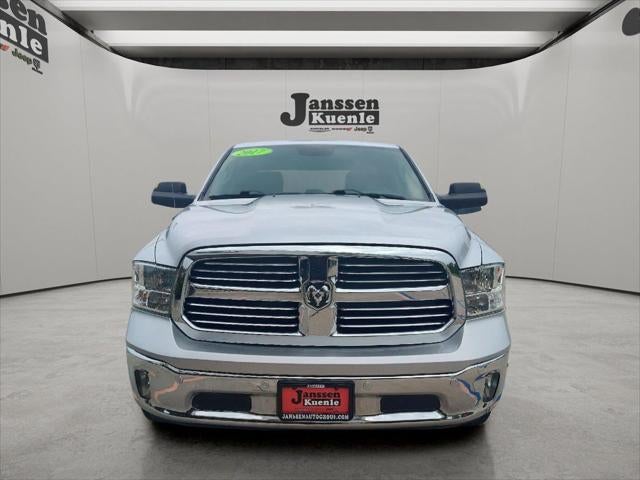 2017 RAM 1500 Big Horn Crew Cab 4x4 5'7' Box
