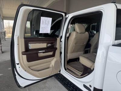 2018 RAM 1500 Laramie Crew Cab 4x4 5'7' Box