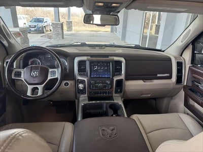 2018 RAM 1500 Laramie Crew Cab 4x4 5'7' Box