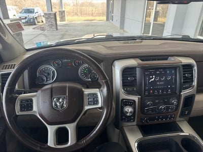 2018 RAM 1500 Laramie Crew Cab 4x4 5'7' Box