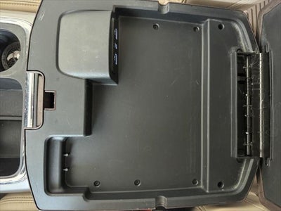 2018 RAM 1500 Laramie Crew Cab 4x4 5'7' Box