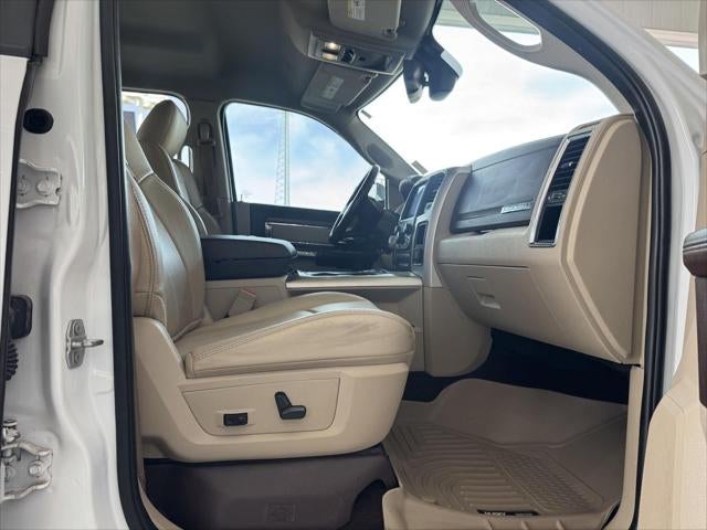 2018 RAM 1500 Laramie Crew Cab 4x4 5'7' Box