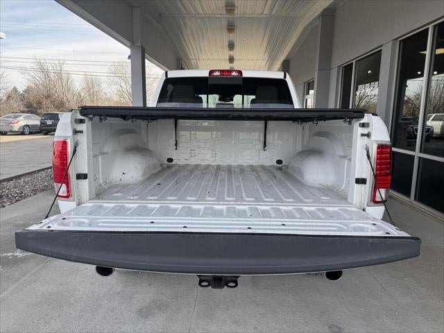 2018 RAM 1500 Laramie Crew Cab 4x4 5'7' Box