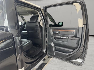 2017 RAM 1500 Laramie Crew Cab 4x4 5'7' Box