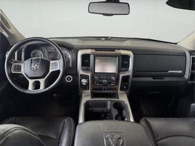 2017 RAM 1500 Laramie Crew Cab 4x4 5'7' Box