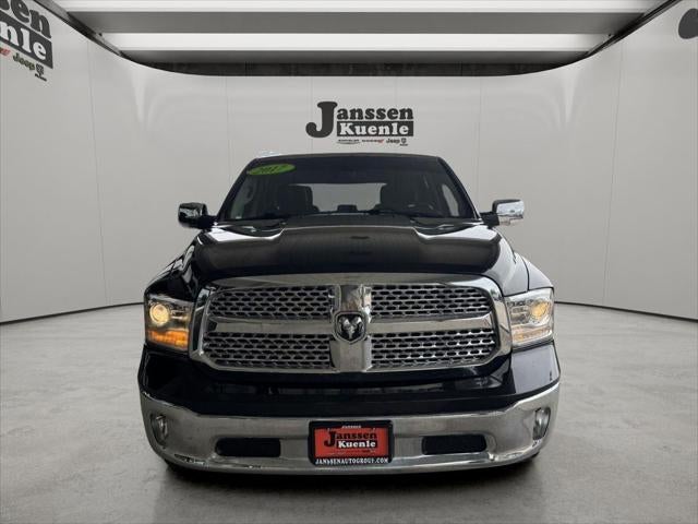 2017 RAM 1500 Laramie Crew Cab 4x4 5'7' Box