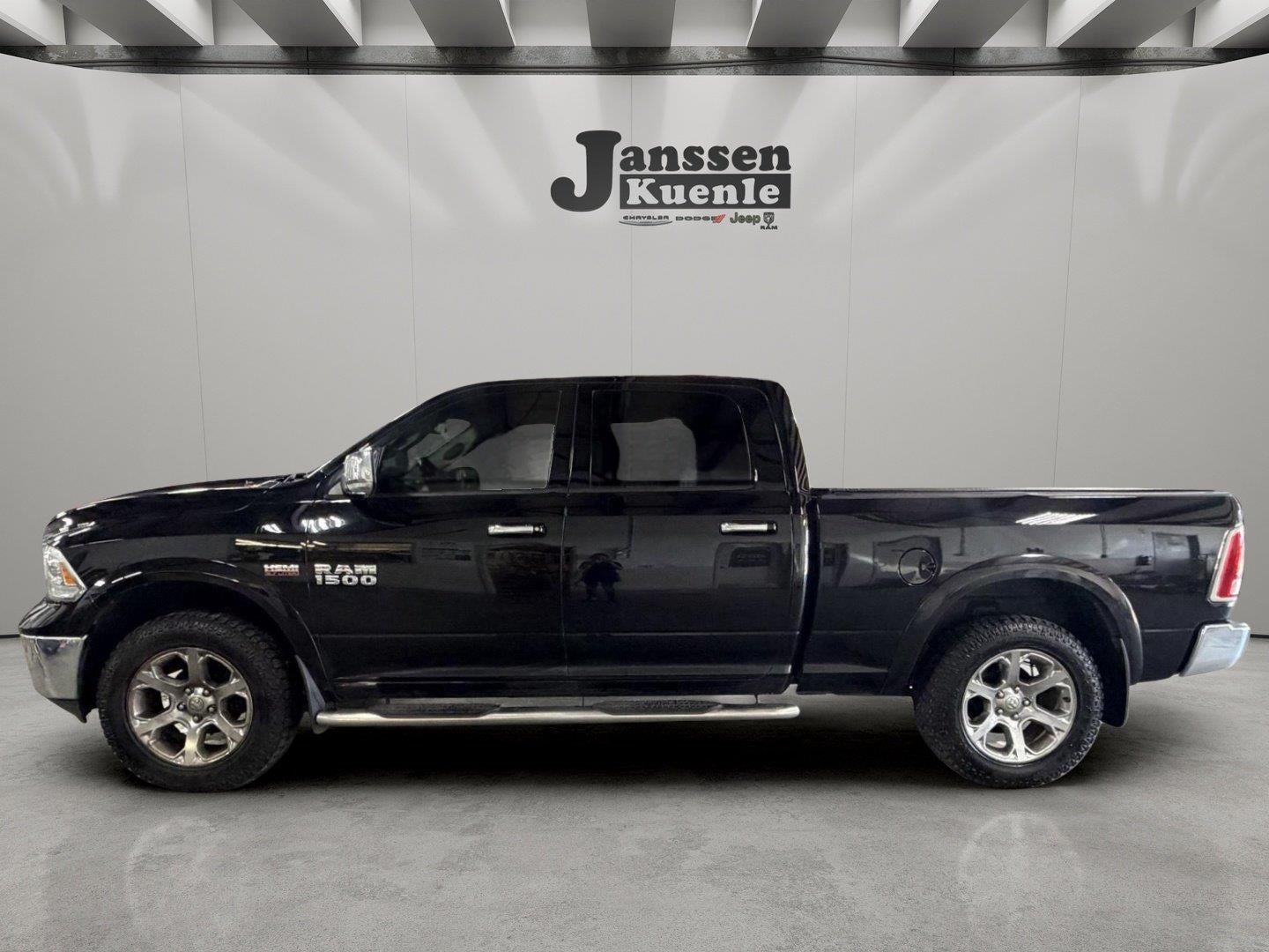 2014 RAM 1500 Pickup Laramie