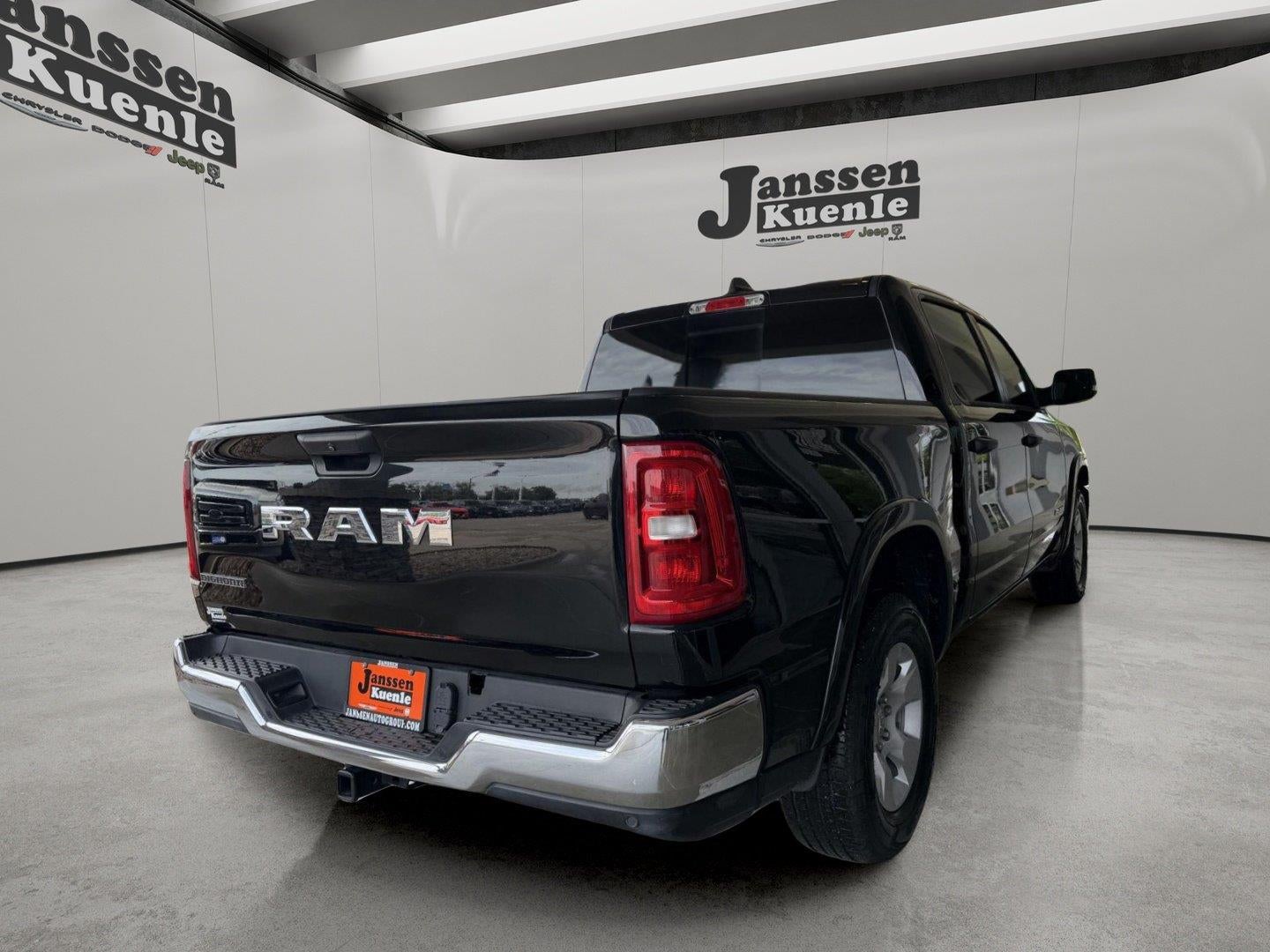2025 RAM 1500 Big Horn Crew Cab 4x2 5'7' Box