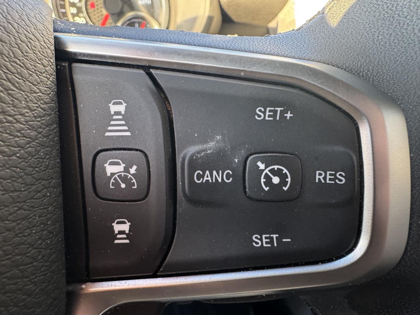 2025 RAM 1500 Big Horn Crew Cab 4x4 5'7' Box