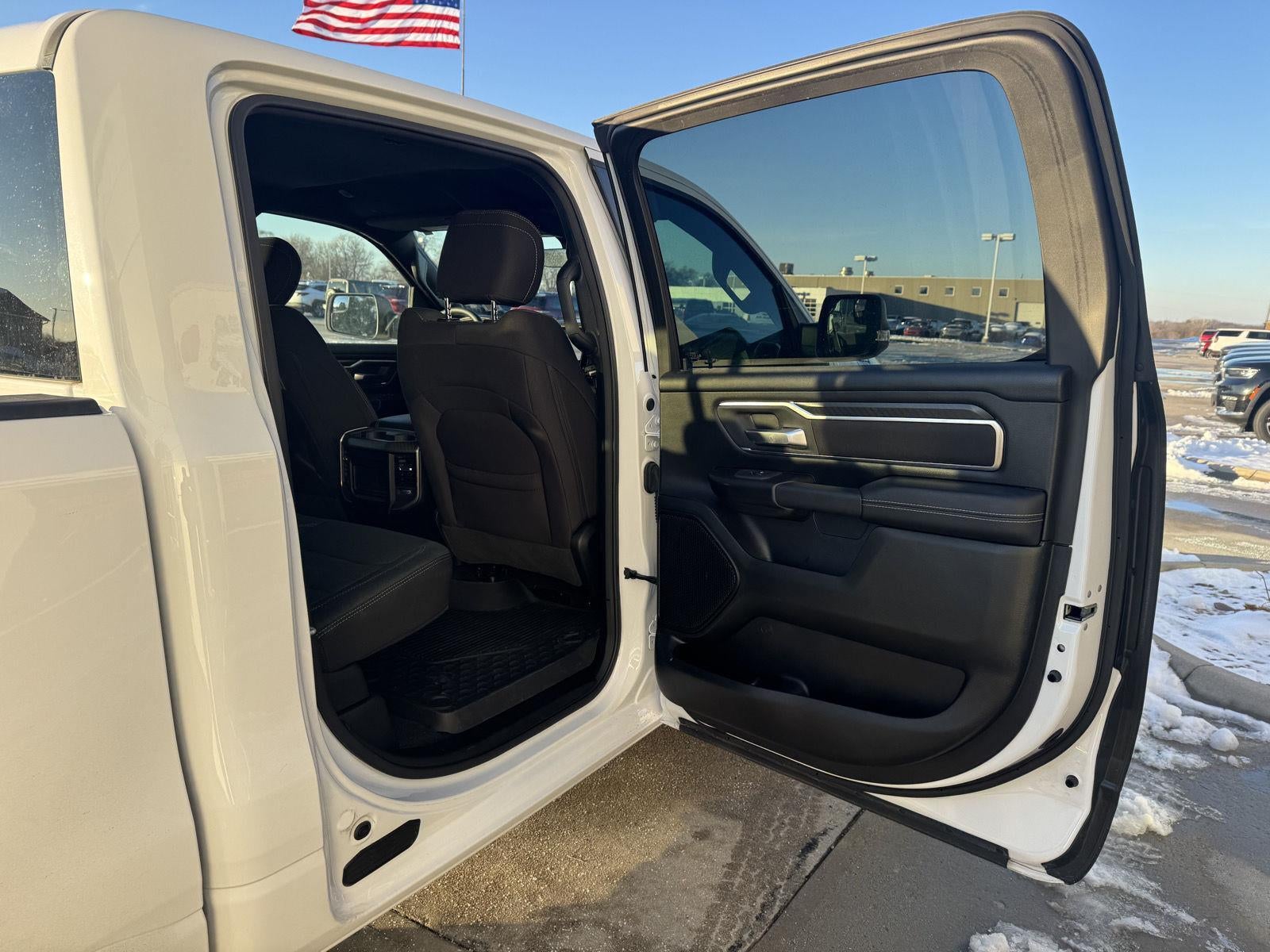2025 RAM 1500 Big Horn Crew Cab 4x4 5'7' Box