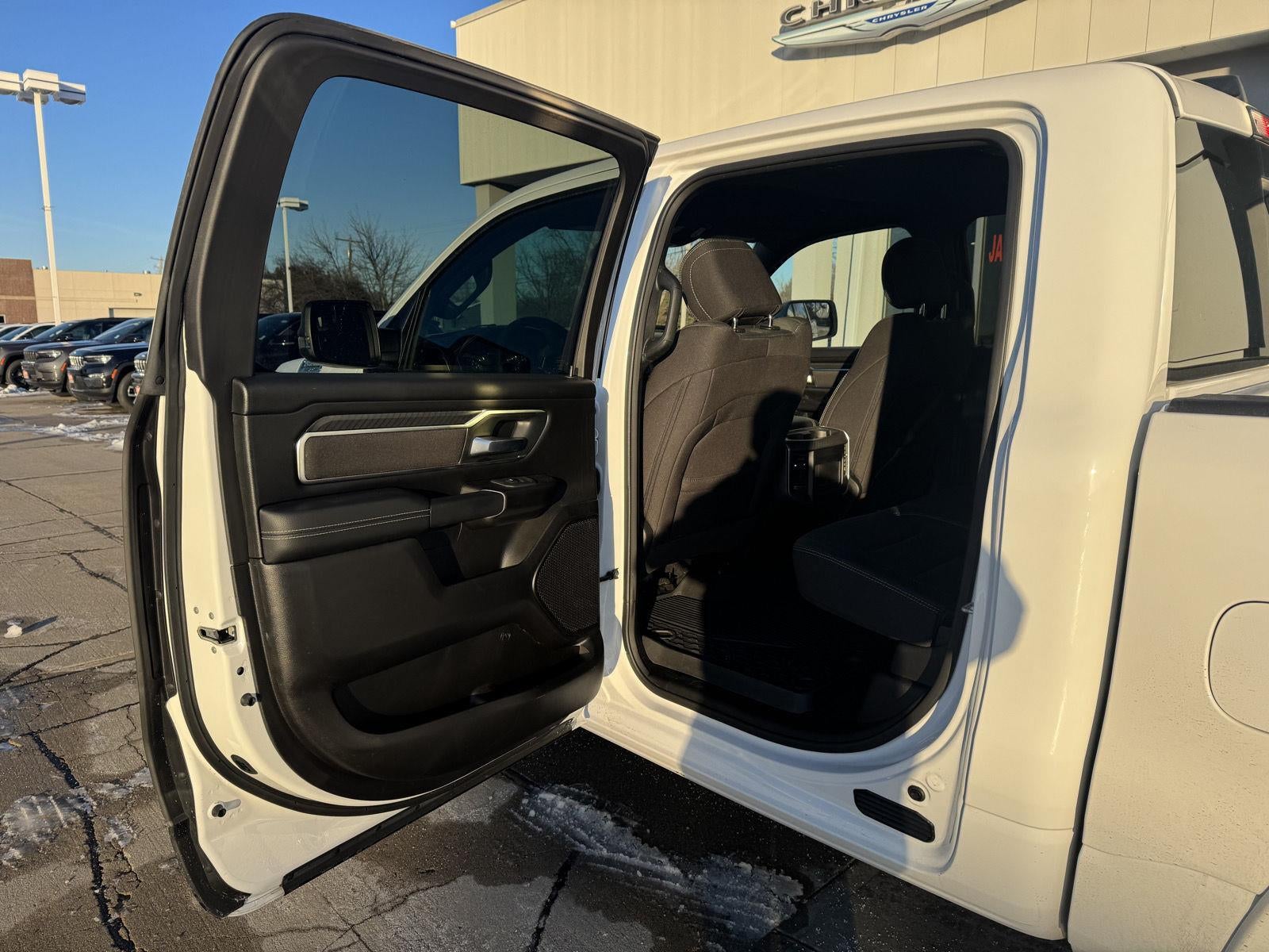 2025 RAM 1500 Big Horn Crew Cab 4x4 5'7' Box