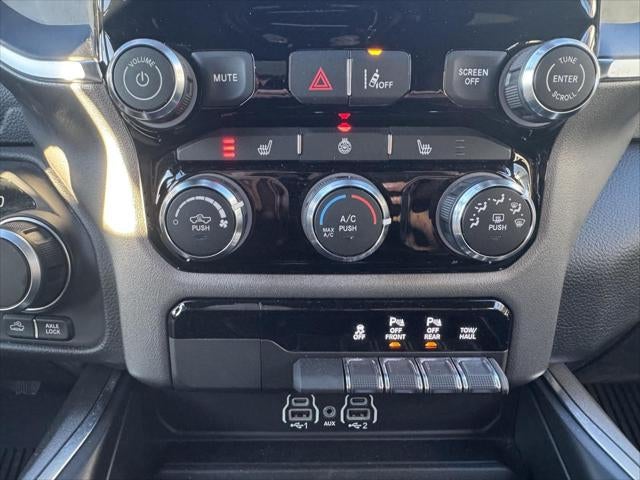 2025 RAM 1500 Big Horn Crew Cab 4x4 5'7' Box