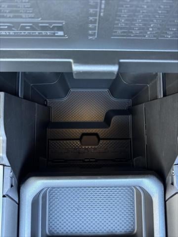 2025 RAM Ram 1500 RAM 1500 BIG HORN CREW CAB 4X4 5'7' BOX