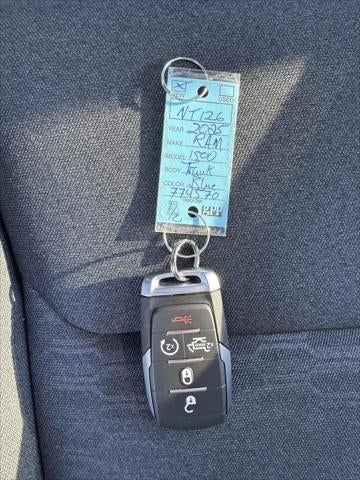 2025 RAM Ram 1500 RAM 1500 BIG HORN CREW CAB 4X4 5'7' BOX