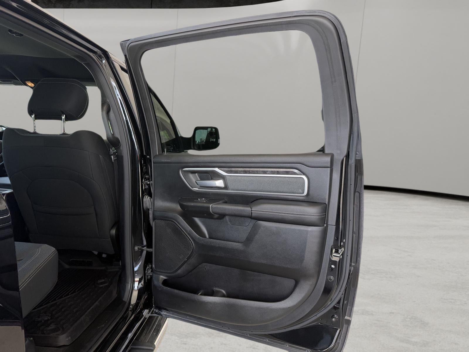 2021 RAM 1500 Big Horn Crew Cab 4x4 5'7' Box