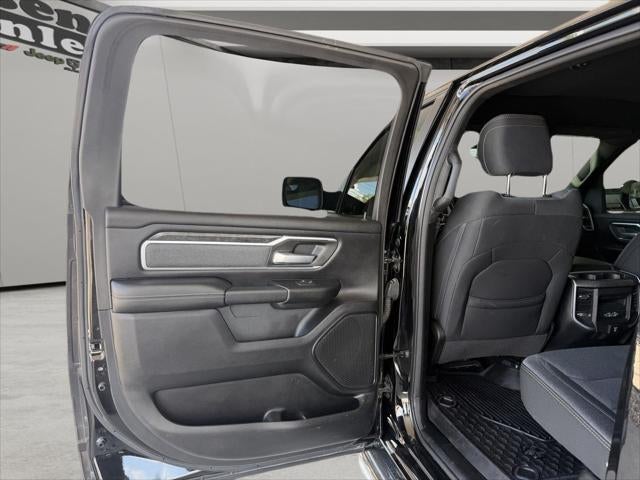 2021 RAM 1500 Big Horn Crew Cab 4x4 5'7' Box