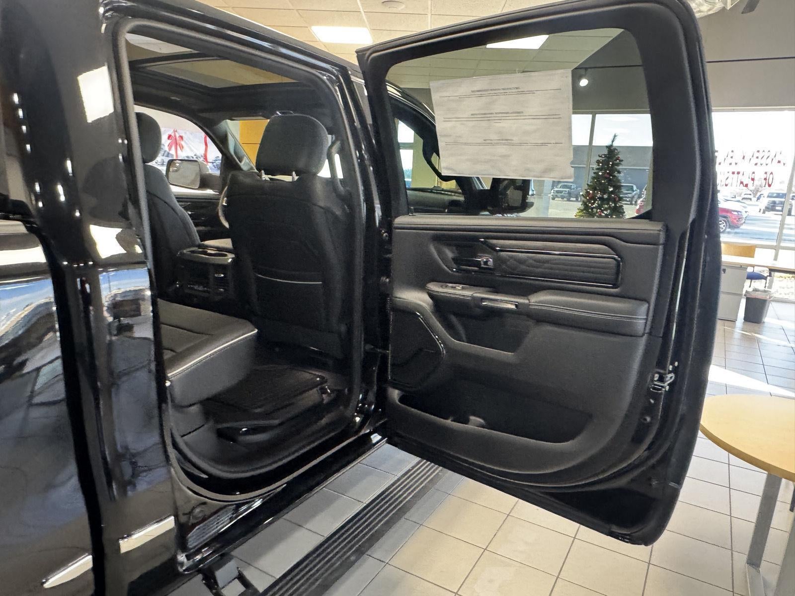 2026 RAM Ram 1500 RAM 1500 LIMITED CREW CAB 4X4 5'7' BOX