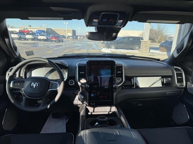 2025 RAM Ram 1500 RAM 1500 LARAMIE CREW CAB 4X4 5'7' BOX