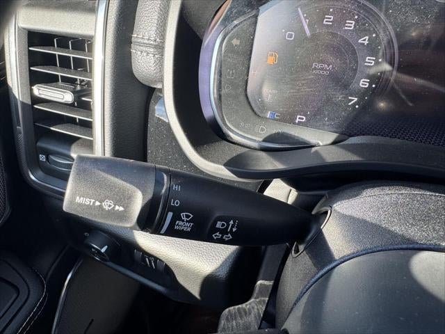 2025 RAM Ram 1500 RAM 1500 LARAMIE CREW CAB 4X4 5'7' BOX